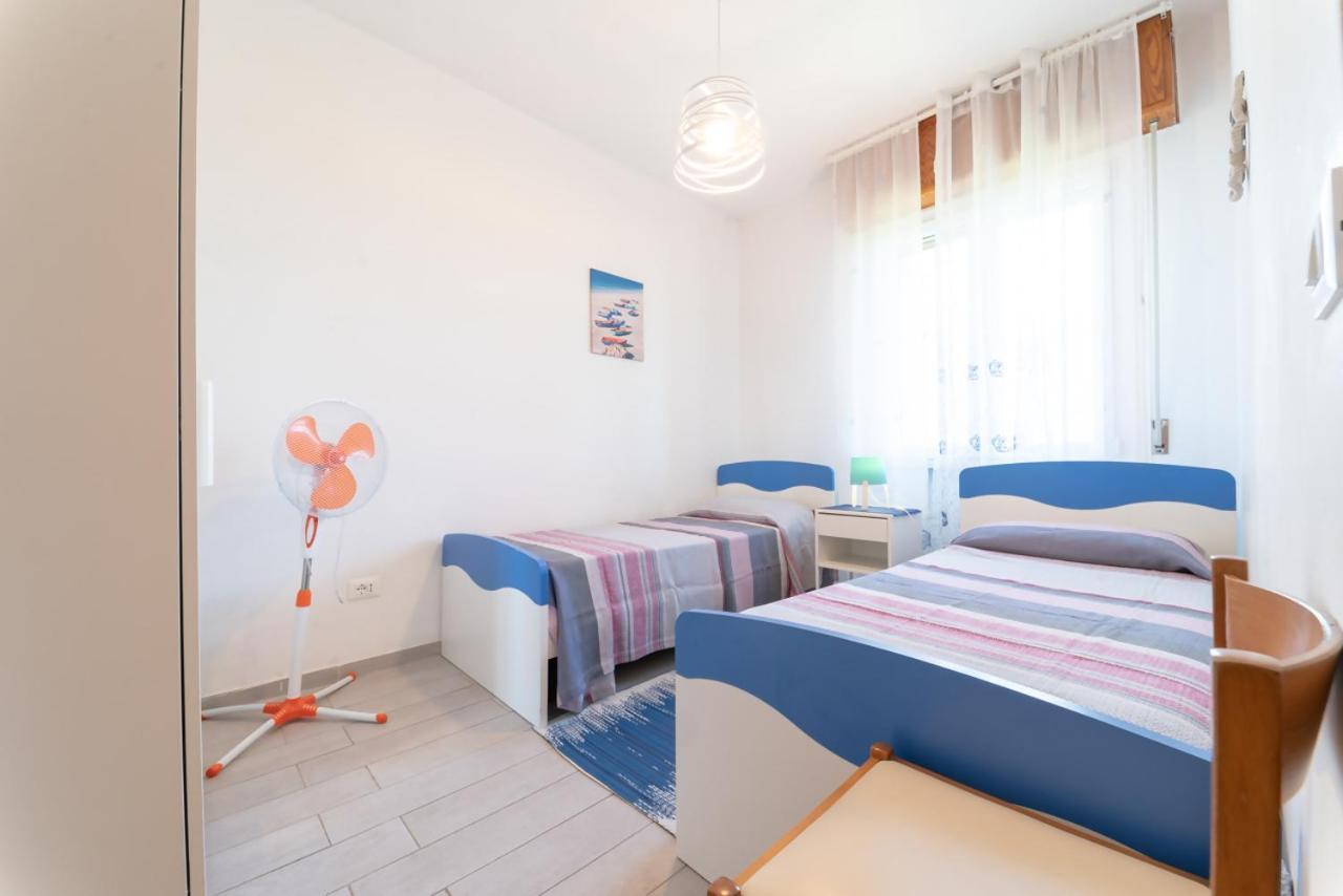 Willa Azzurro Lido Adriano Vista Mare Zewnętrze zdjęcie
