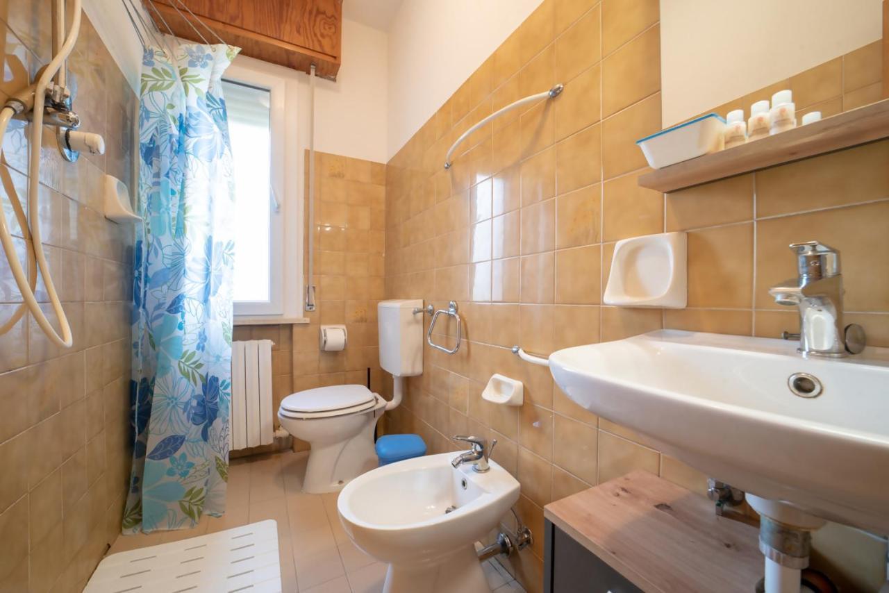 Willa Azzurro Lido Adriano Vista Mare Zewnętrze zdjęcie