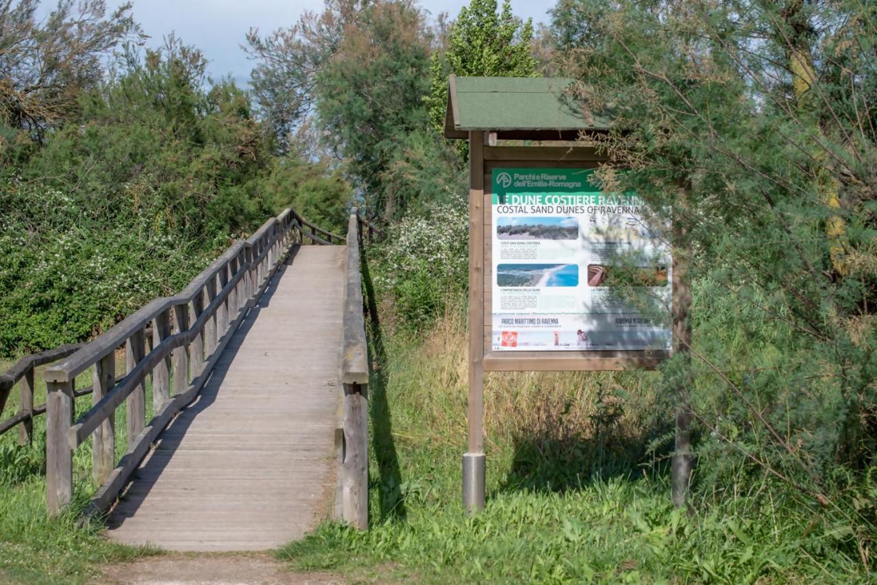 Willa Azzurro Lido Adriano Vista Mare Zewnętrze zdjęcie